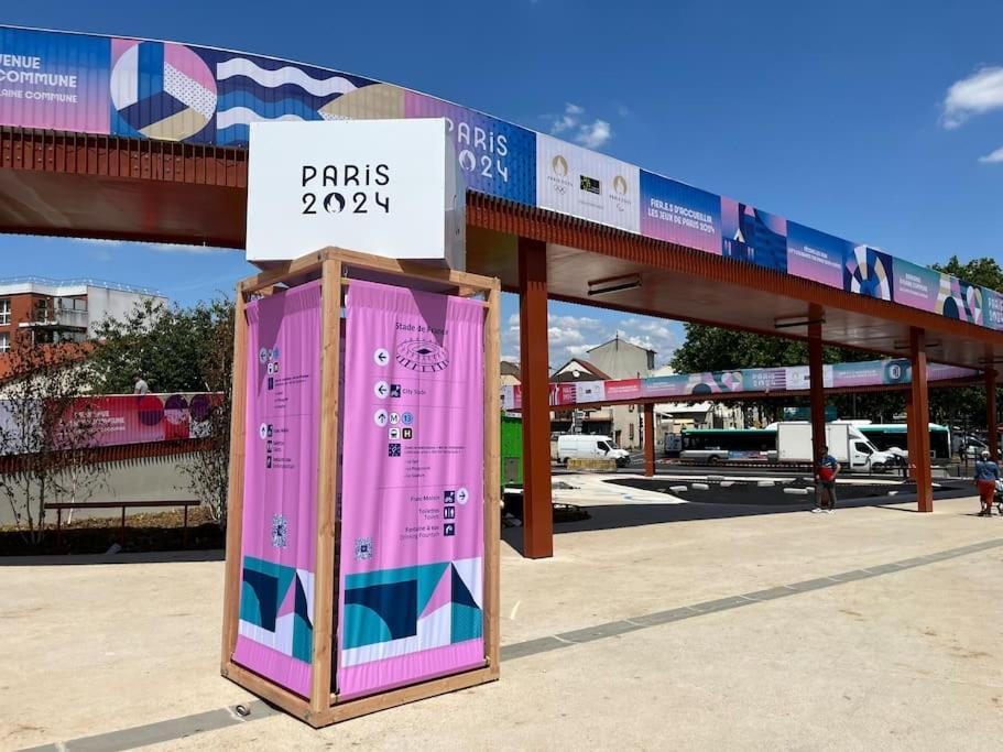 La Maison Rayofam, A 30 Min De Paris, A 5 Min Du Stade De France サン＝ドニ エクステリア 写真