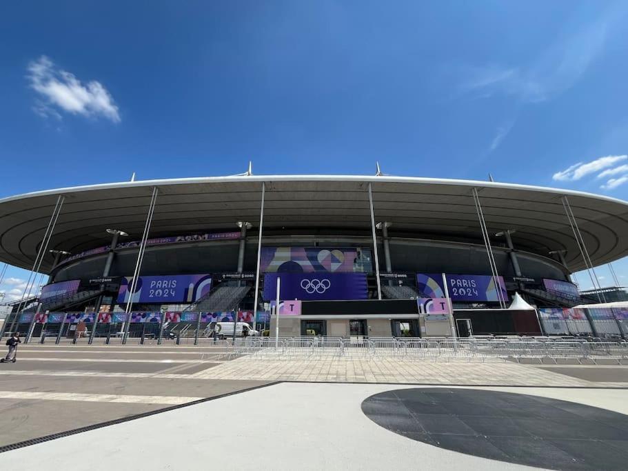 La Maison Rayofam, A 30 Min De Paris, A 5 Min Du Stade De France サン＝ドニ エクステリア 写真